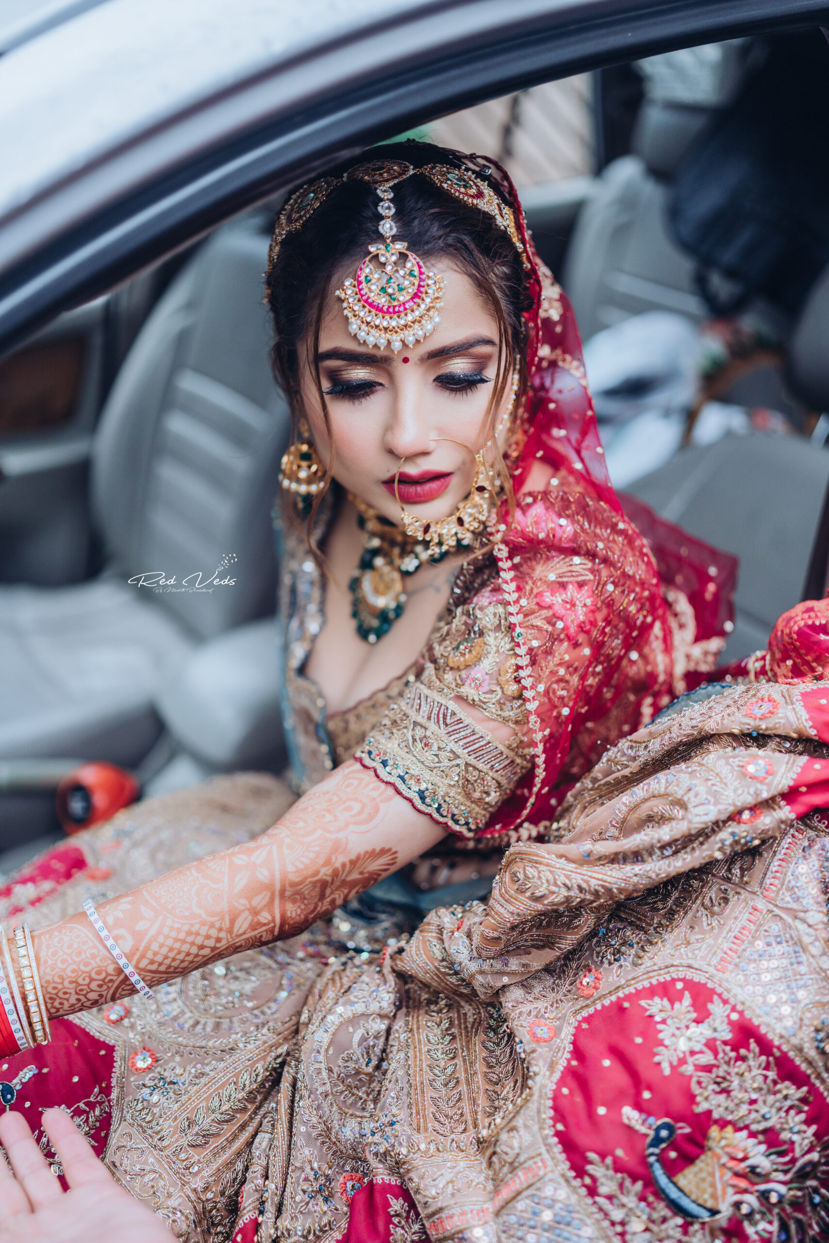 wedding photography Poses girl · Free Stock Photo