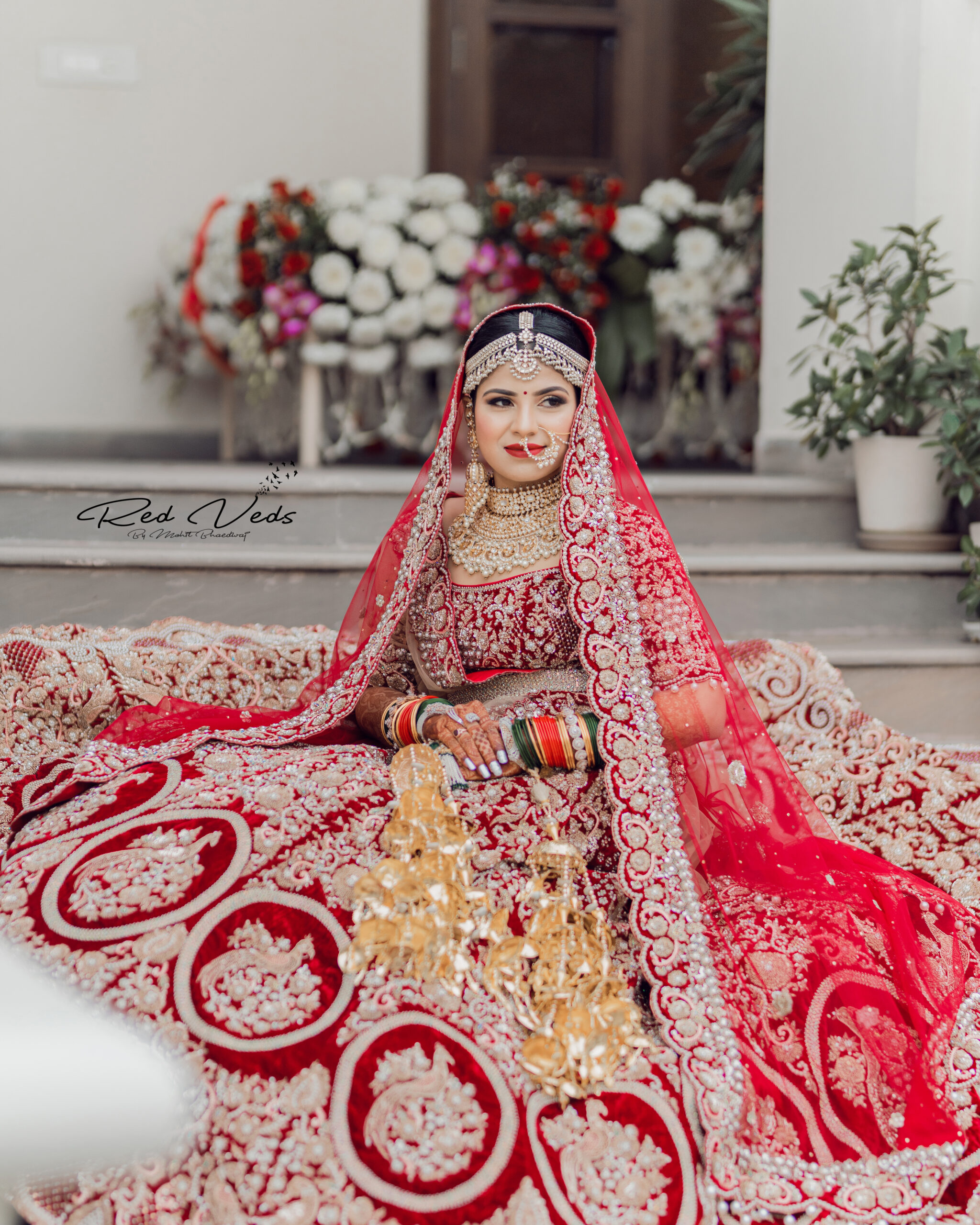Indian Bride Picture Photography Poses for Girl - Free Hindi Design