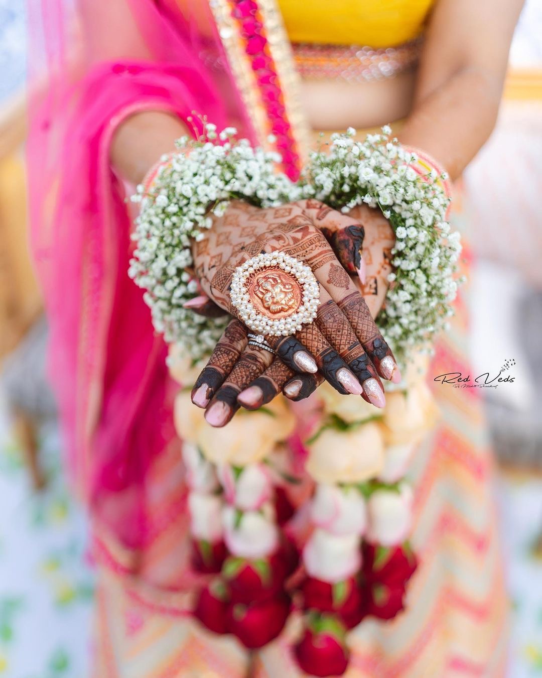 bride mehendi photography pose indian wadding · Free Stock Photo
